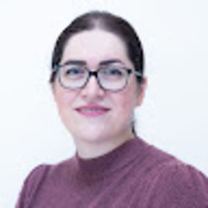 Meet your Posher, Parisa